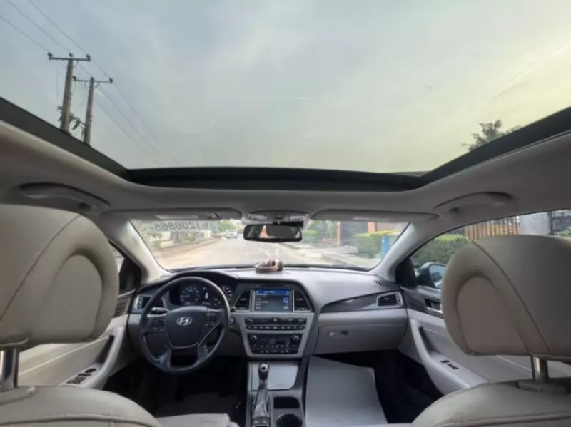 Hyundai Sonata   - 2015