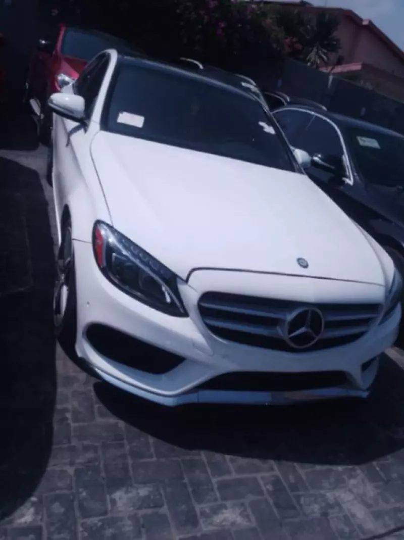 Mercedes-Benz C 400   - 2015