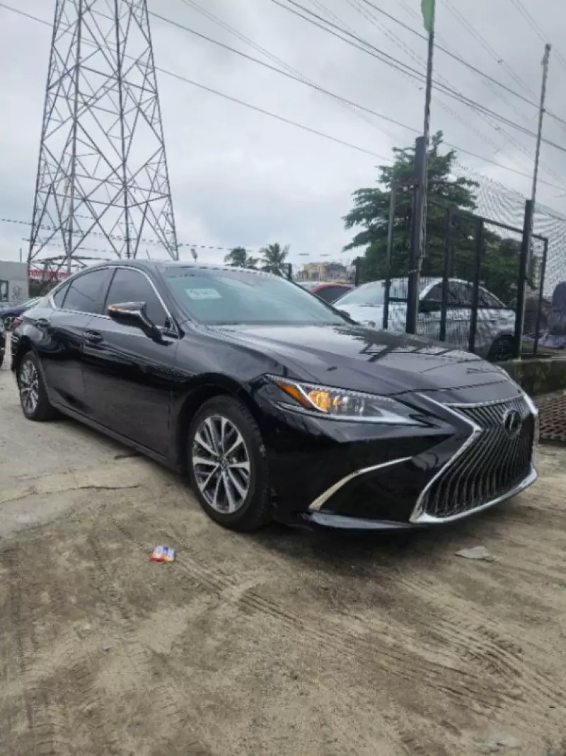 Lexus ES 350 - 2022