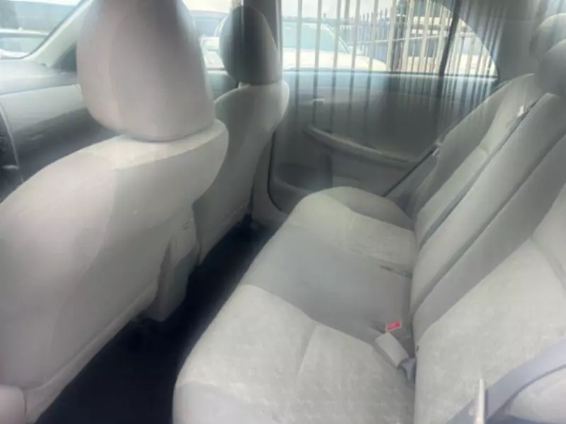 TOYOTA Corolla - 2009