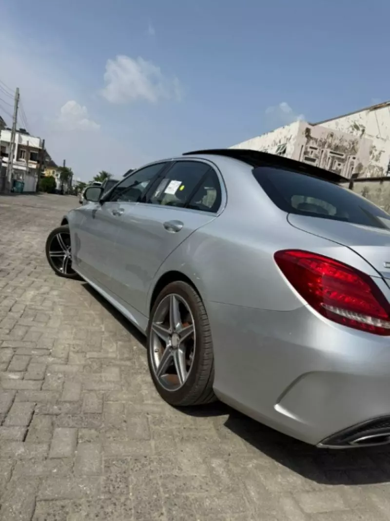 Mercedes-Benz C 300   - 2015