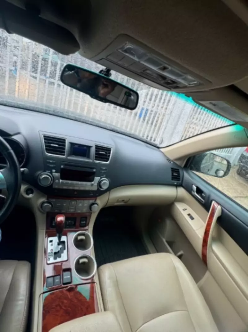 TOYOTA Highlander - 2012