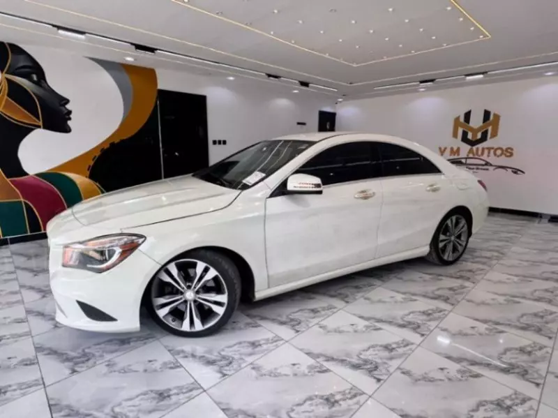 Mercedes-Benz CLA 250   - 2015