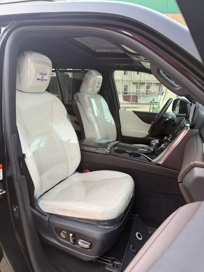 Lexus LX 600   - 2022