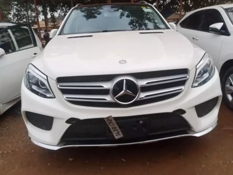 Mercedes-Benz GLE 350   - 2016