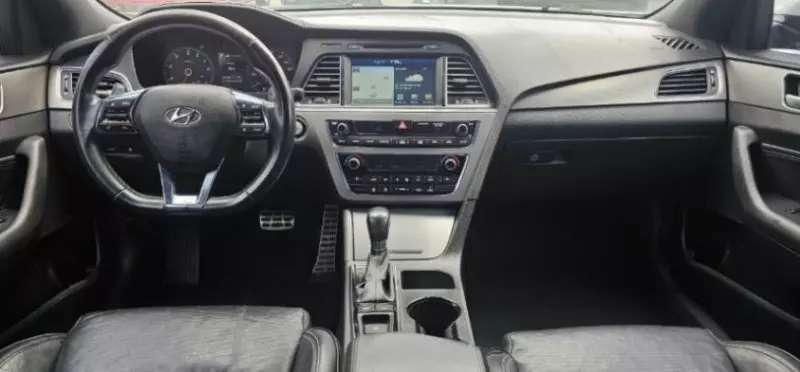Hyundai Sonata   - 2015