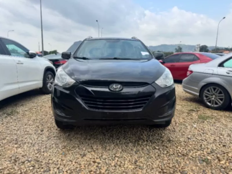 Hyundai Tucson   - 2011