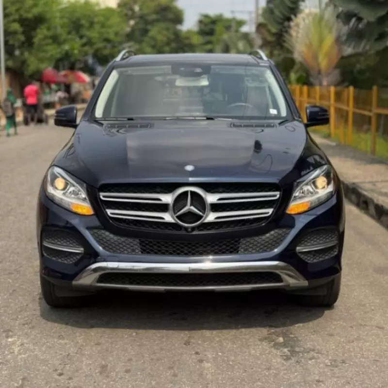 Mercedes-Benz GLE-Class   - 2017