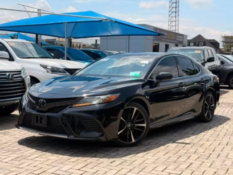TOYOTA Camry   - 2019