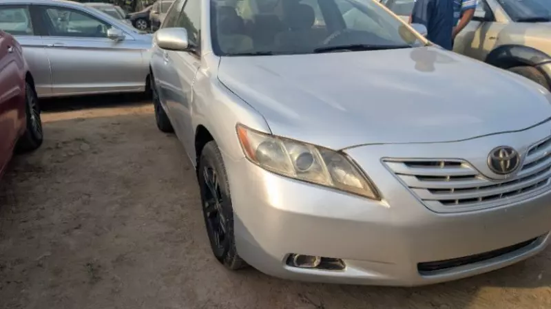 Toyota Camry   - 2008