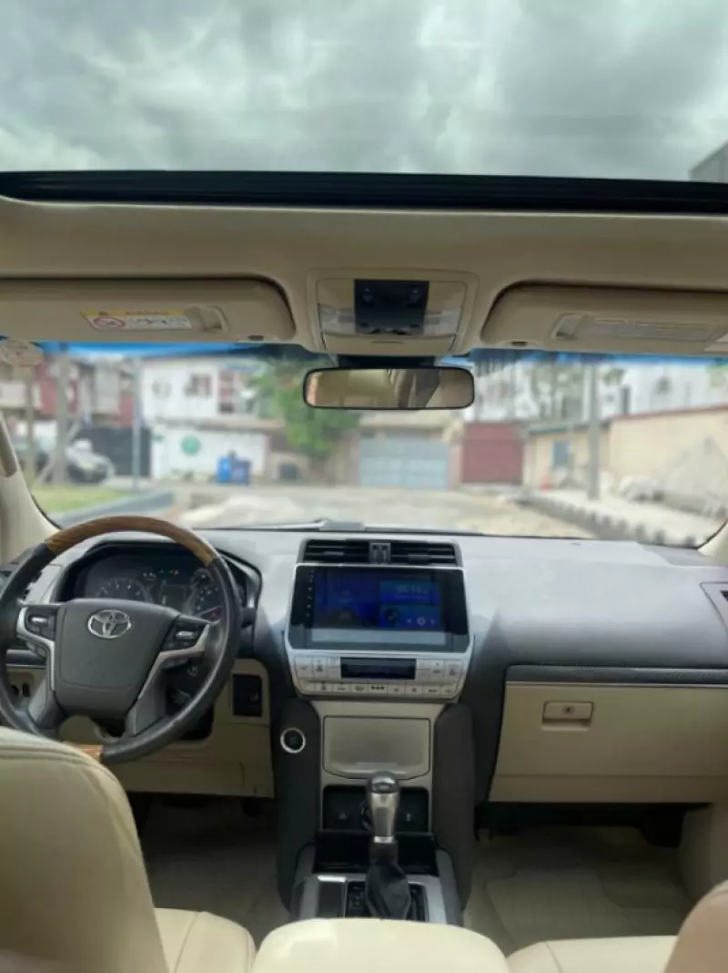 Toyota Landcruiser Prado   - 2019