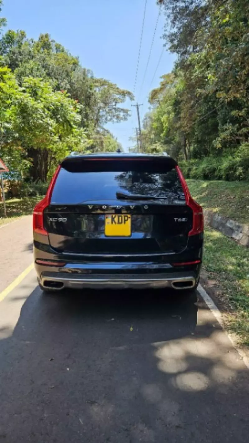Volvo XC90   - 2018