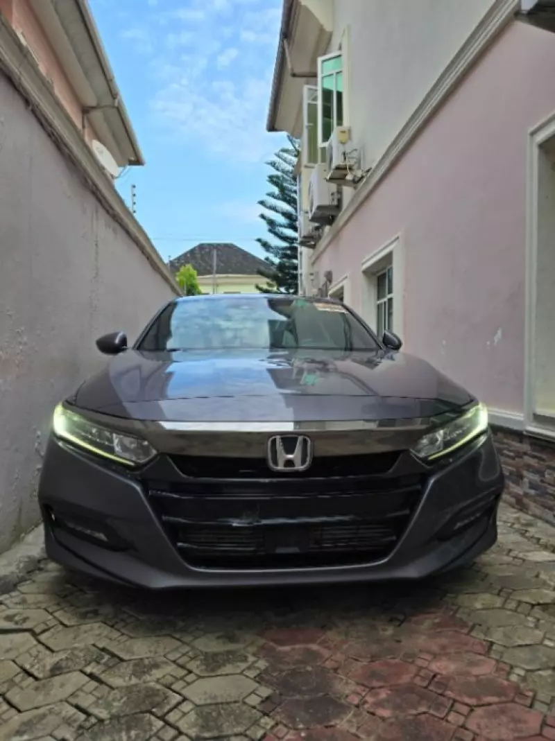 Honda Accord   - 2018