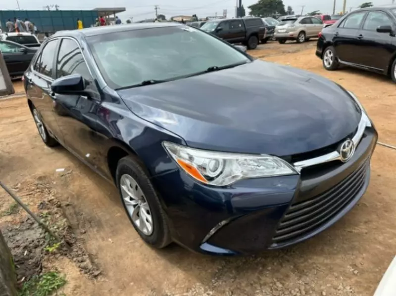 TOYOTA Camry   - 2016