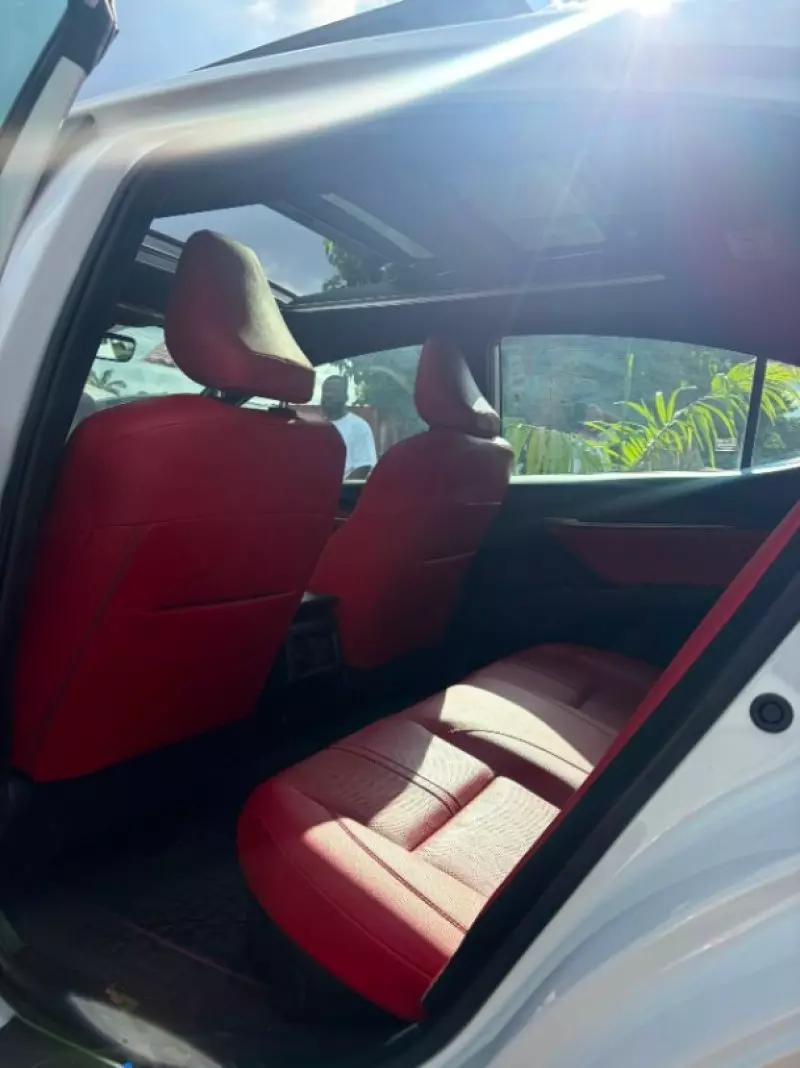 TOYOTA Camry   - 2025