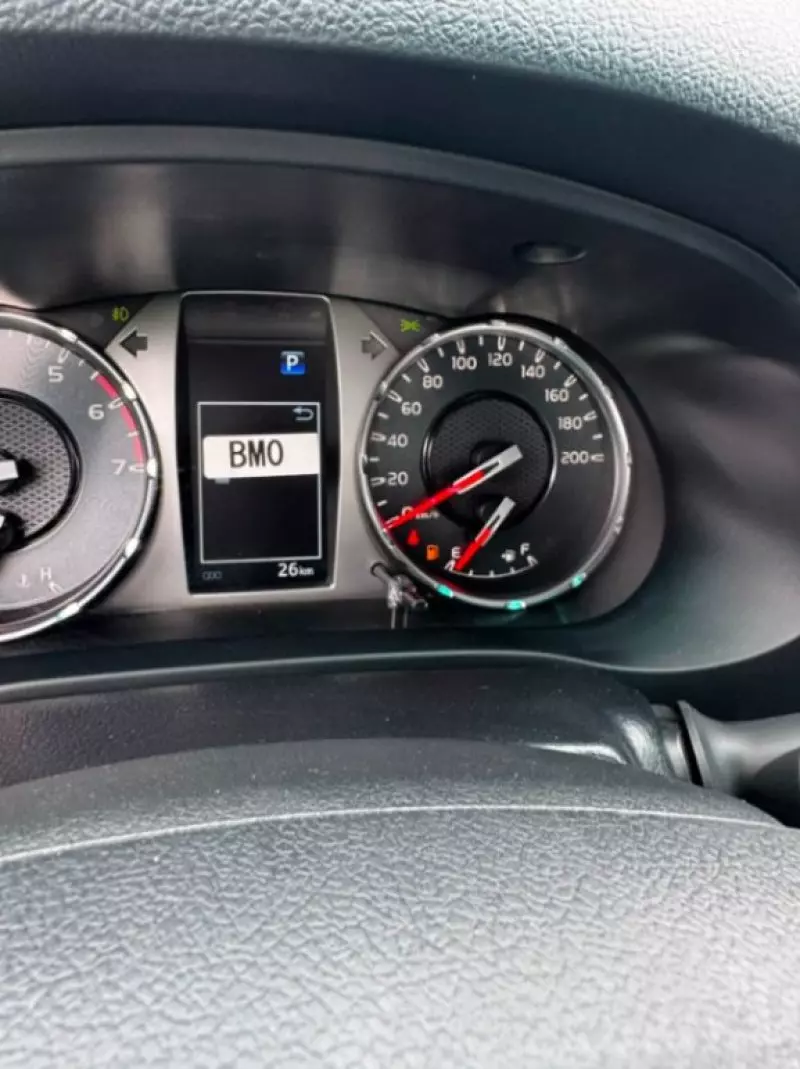 TOYOTA Hilux - 2026