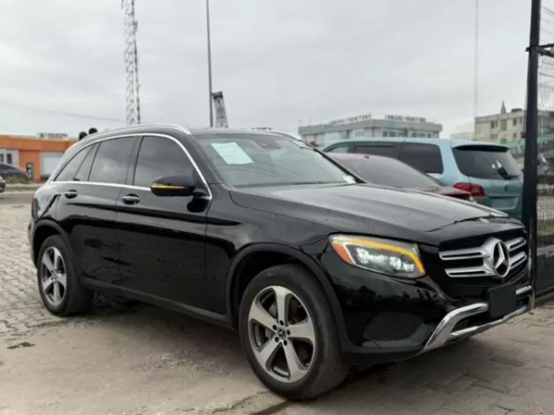 Mercedes-Benz GLC 300   - 2018