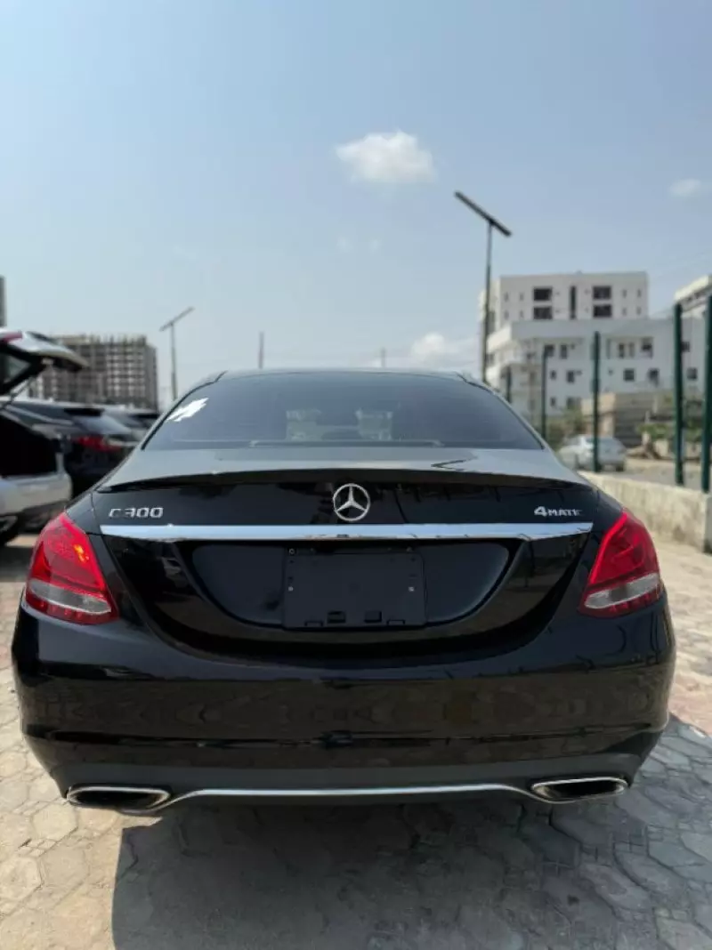 Mercedes-Benz C 300   - 2016