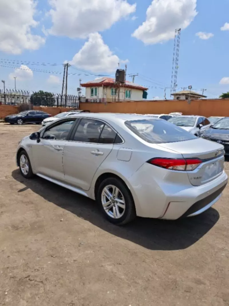 Toyota Corolla   - 2020