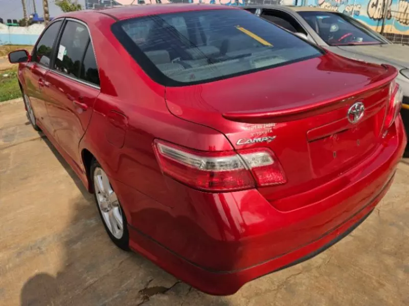 Toyota Camry   - 2007