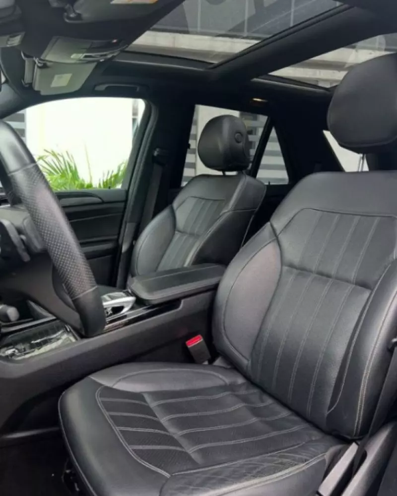 Mercedes-Benz GLE-Class   - 2017