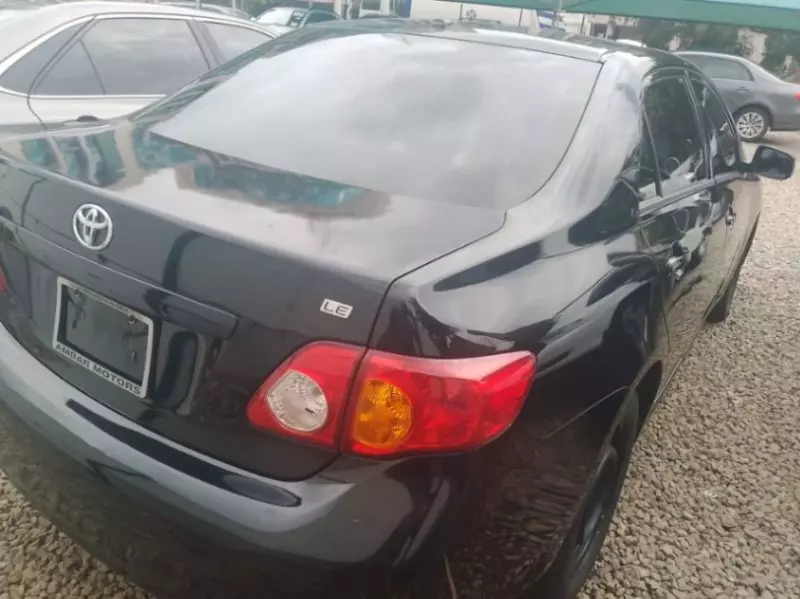 TOYOTA Corolla - 2009