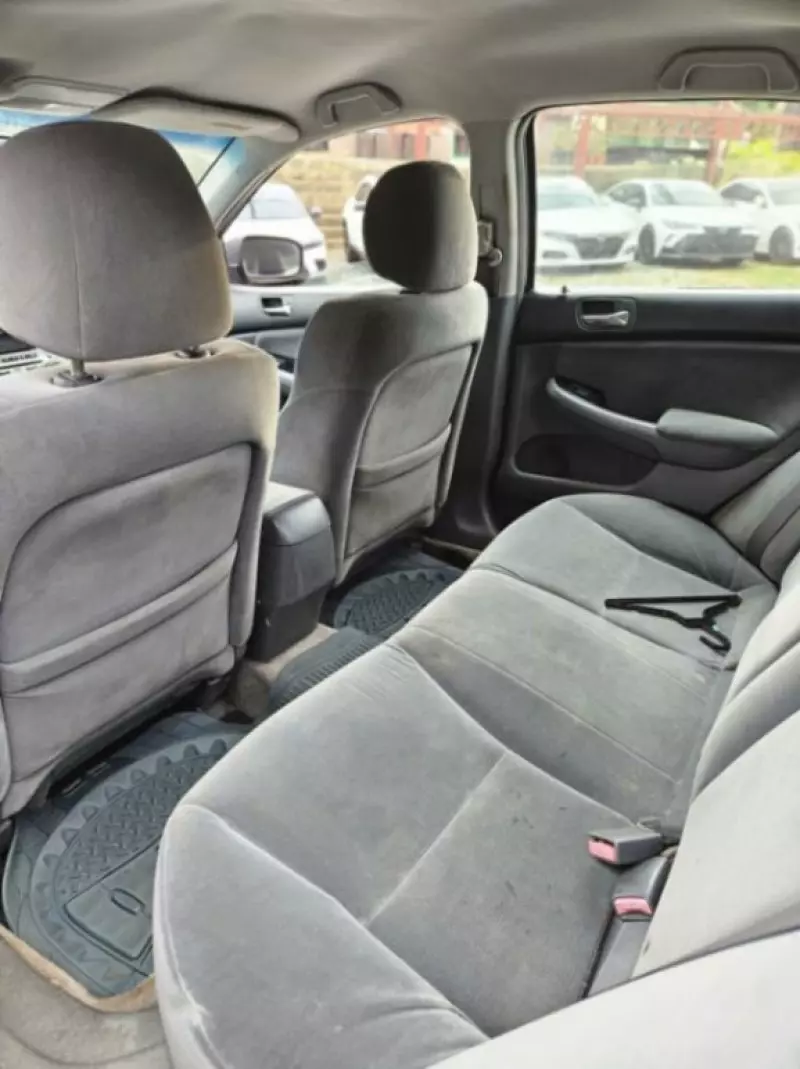 Honda Accord   - 2006