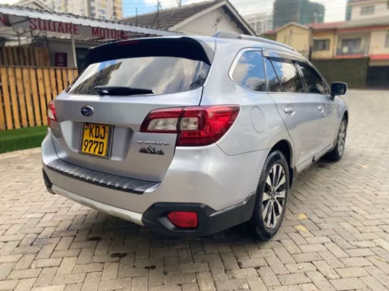 Subaru Outback - 2016