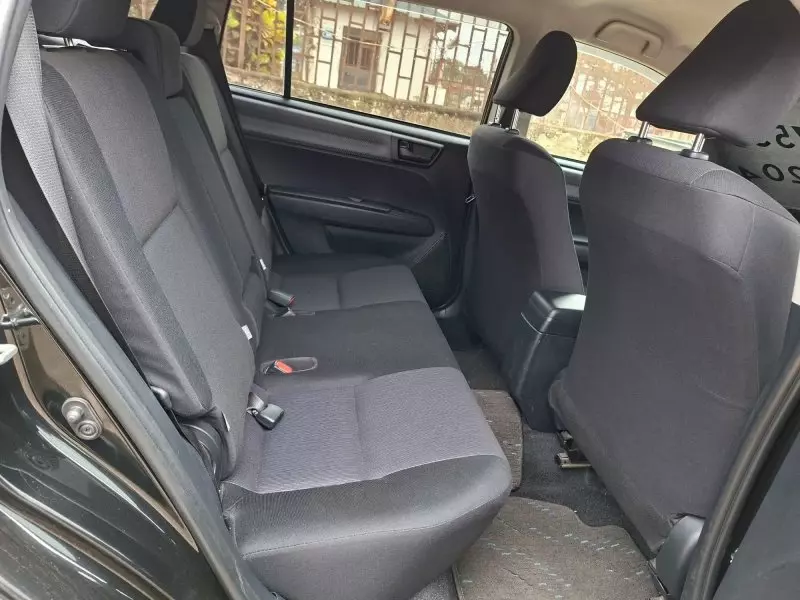 Toyota Fielder    - 2012