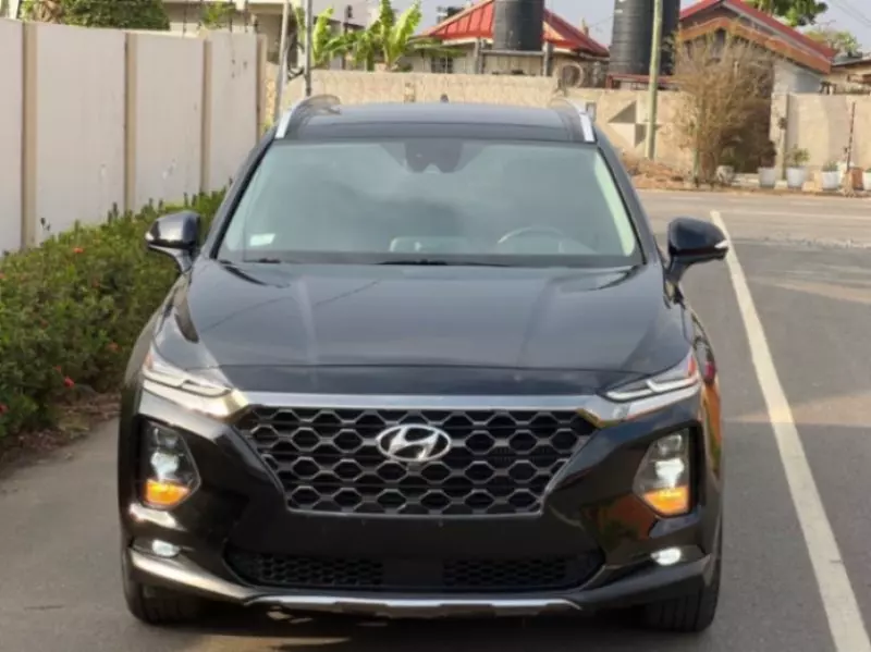 Hyundai Santa Fe   - 2020