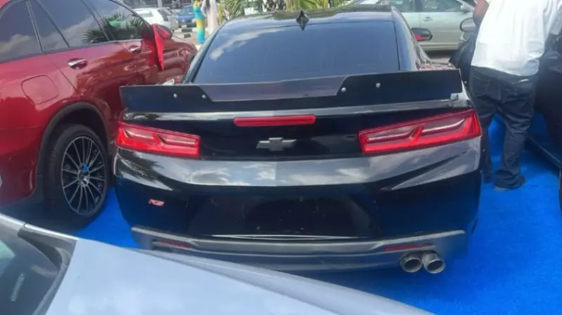 Chevrolet Camaro   - 2016