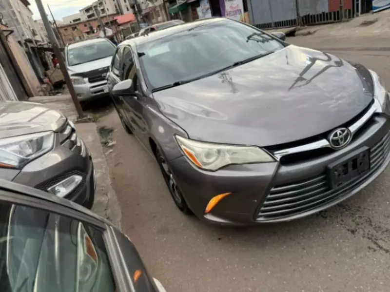 Toyota Camry   - 2015