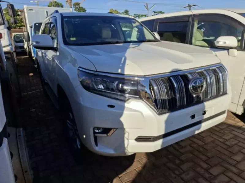 Toyota Landcruiser prado TX - 2023