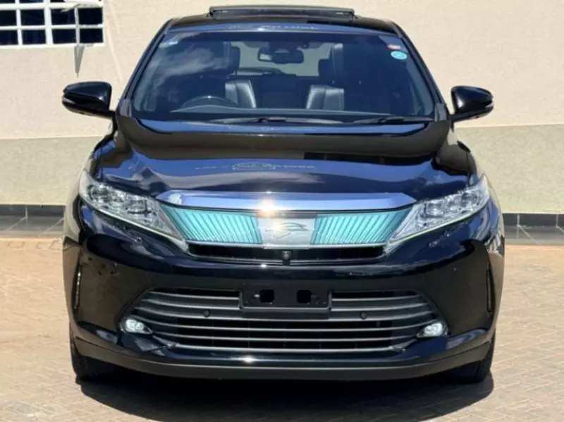 Toyota Harrier   - 2018
