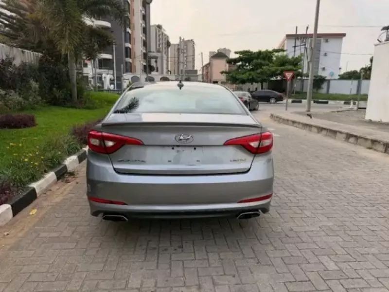 Hyundai Sonata   - 2016