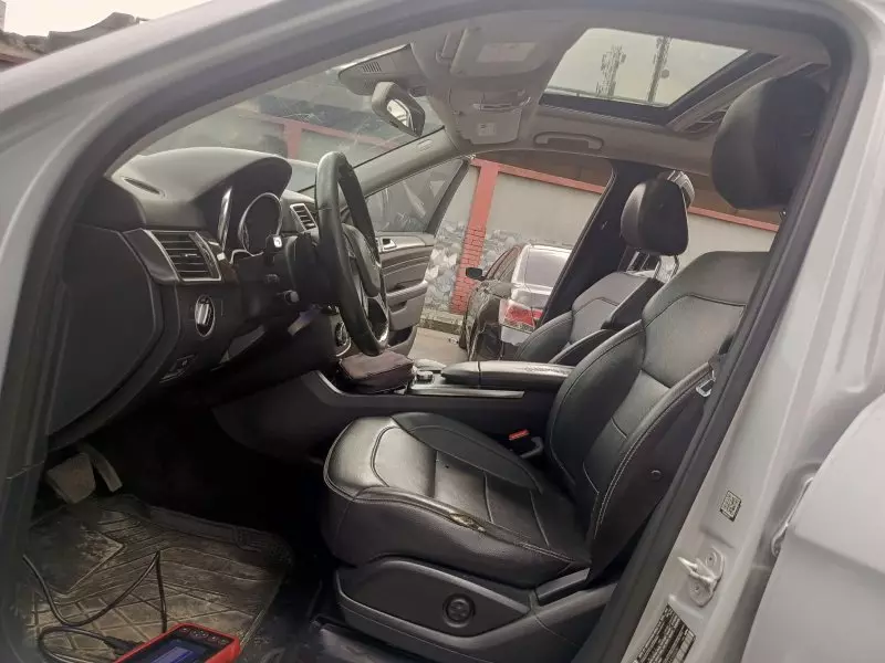 Mercedes-Benz ML-Class   - 2014