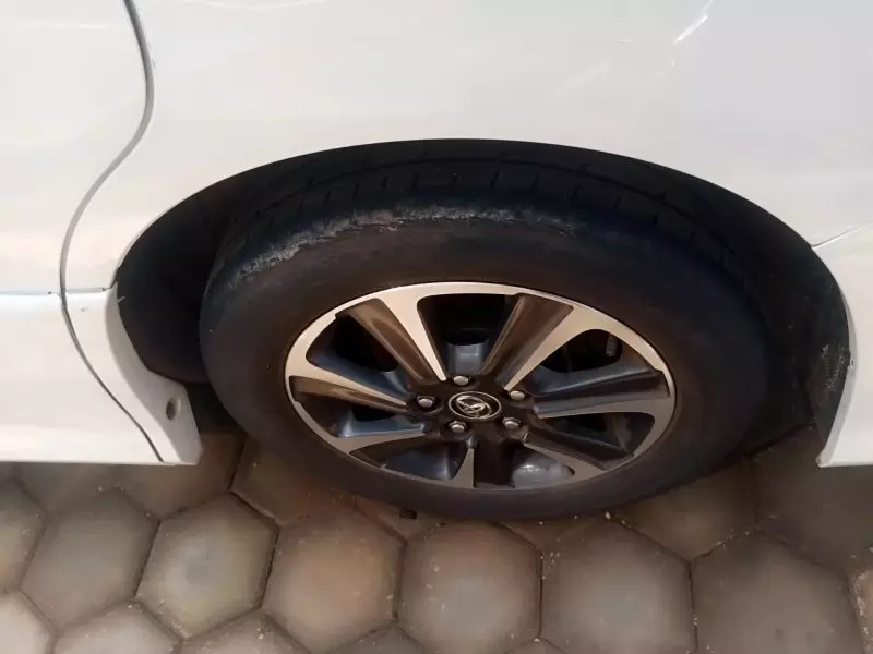 Toyota Noah - 2017