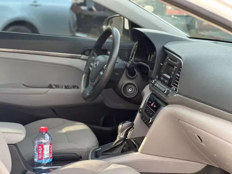 Hyundai Elantra   - 2017