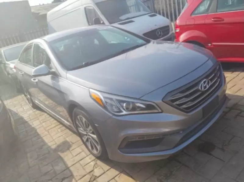 Hyundai Sonata - 2016
