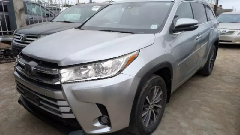 TOYOTA Highlander - 2017