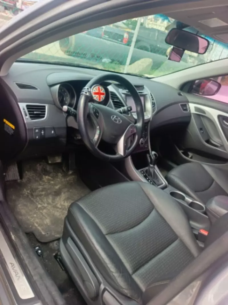 Hyundai Avente   - 2012