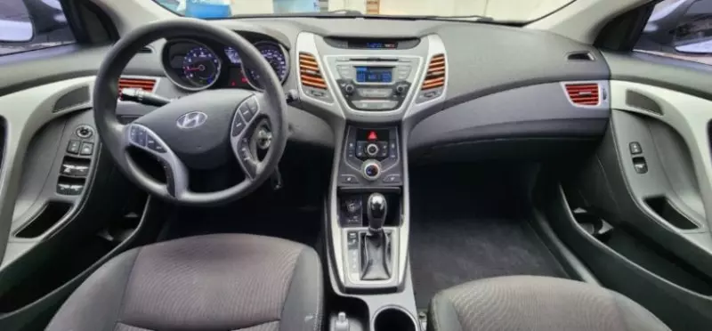 Hyundai Elantra   - 2016