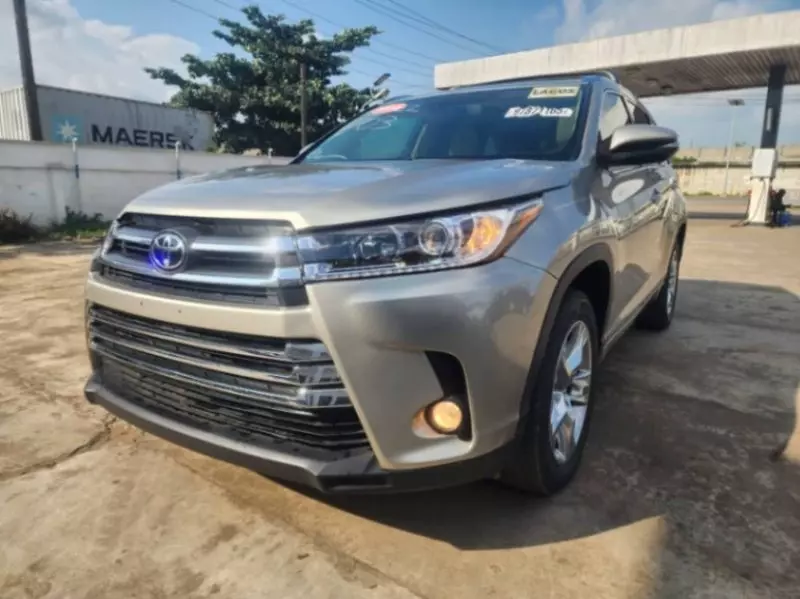 TOYOTA Highlander   - 2015