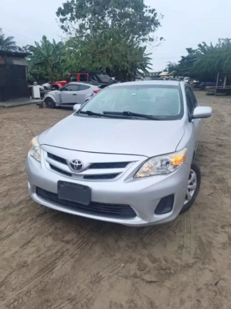 TOYOTA Corolla   - 2011