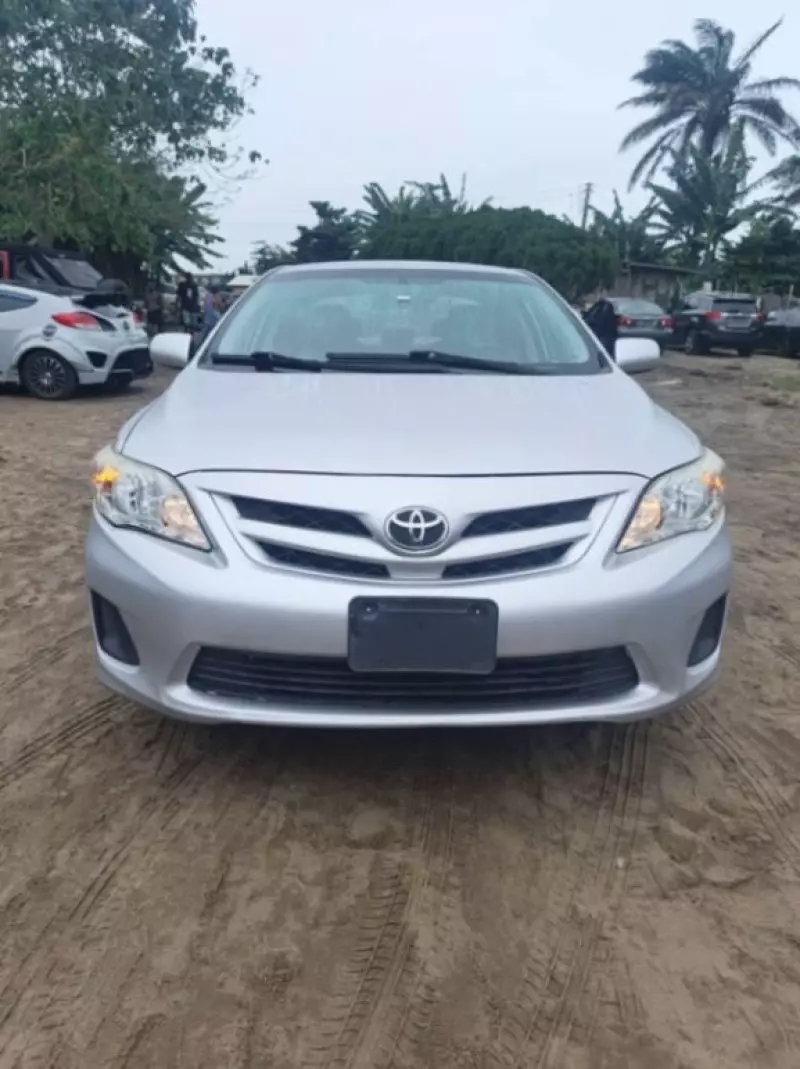 TOYOTA Corolla   - 2011