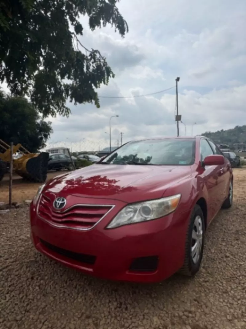 TOYOTA Camry   - 2011