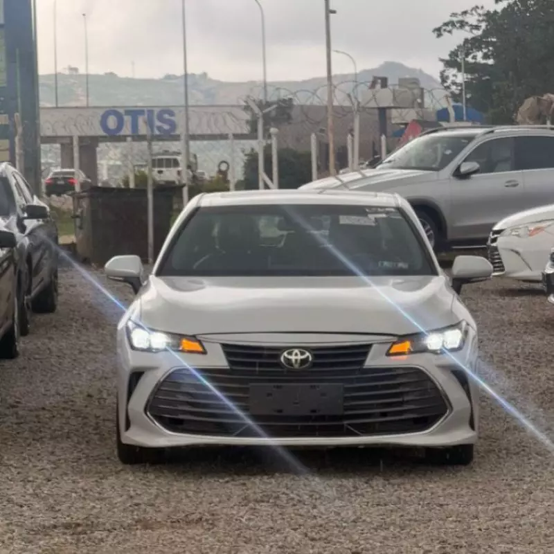 TOYOTA Avalon - 2019