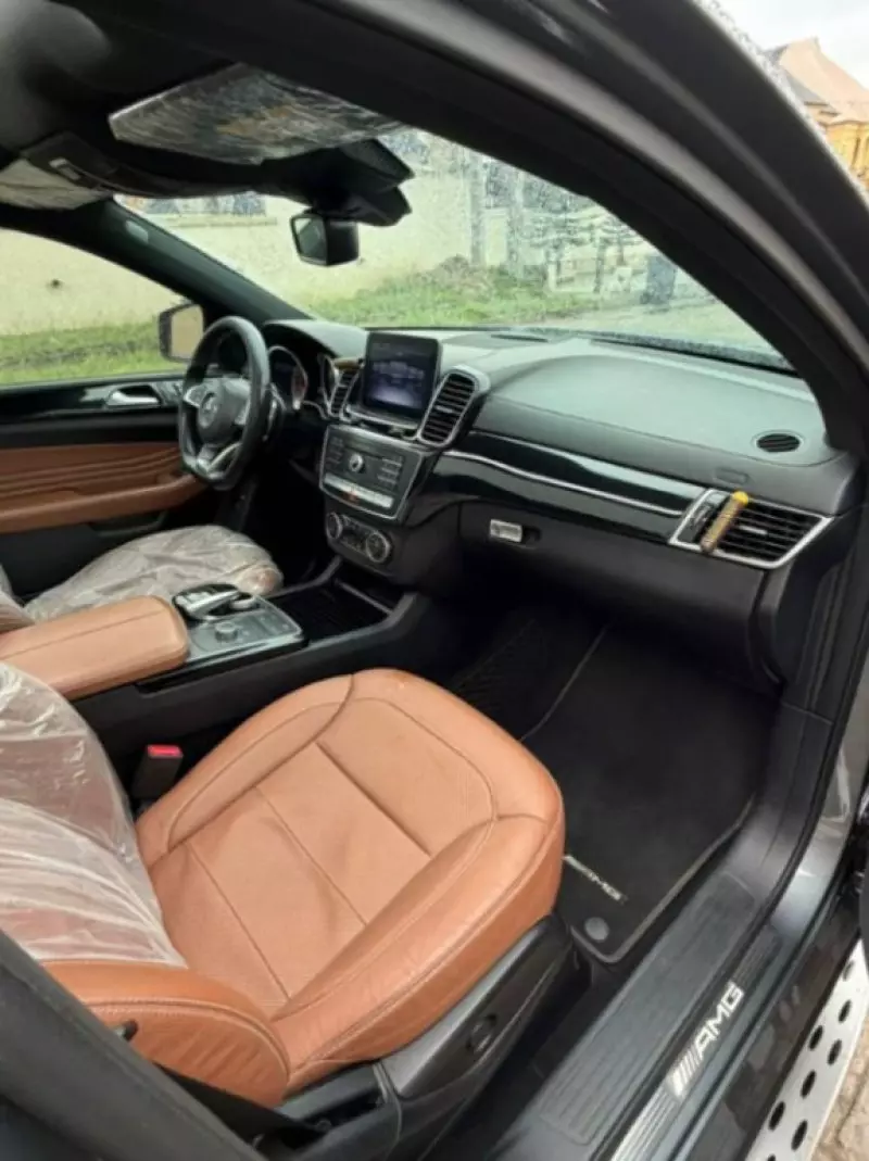 Mercedes-Benz GLE 43 AMG   - 2018