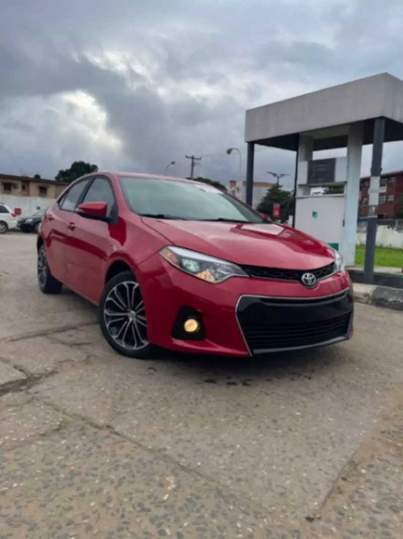 TOYOTA Corolla   - 2015