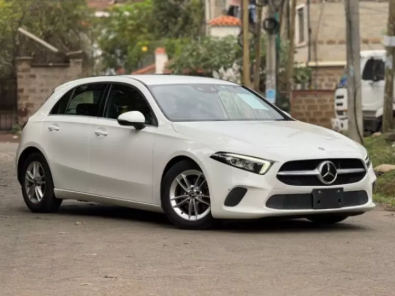 Mercedes-Benz A180   - 2019